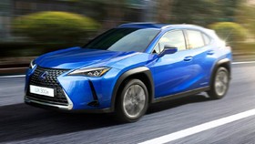 Innova Hybrid-Mobil Listrik Lexus Disebut Produksi RI 2022