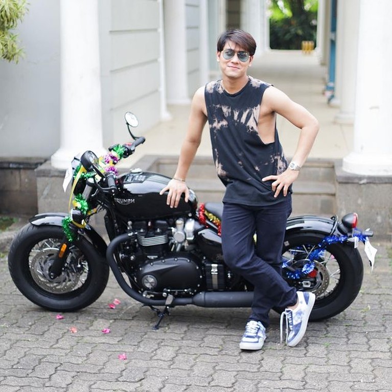 Penampakan Motor Gede Seharga Rp536 Juta Milik Rizky Billar Kado dari Lesti Kejora