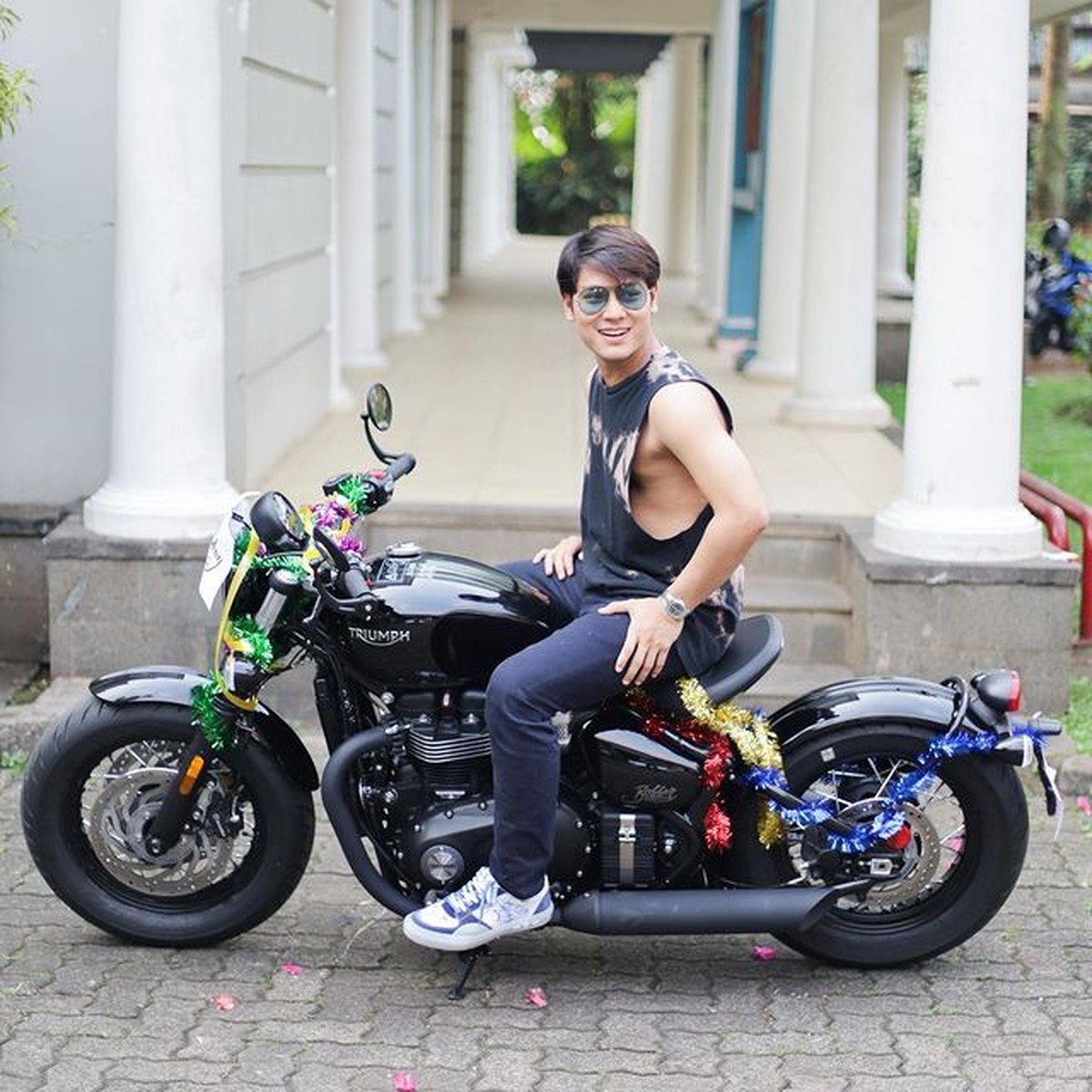 Penampakan Motor Gede Seharga Rp536 Juta Milik Rizky Billar Kado dari Lesti Kejora