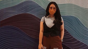 img-title Tak Ingin Move On dari Mendiang Glenn Fredly, Mutia Ayu: Biar Dekat dengan Tuhan