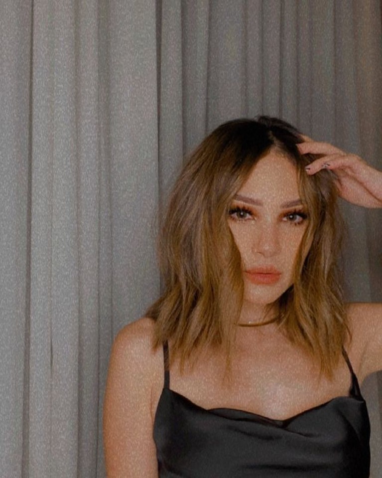 Pesona Paola Serena, Wanita yang Dikabarkan Dekat dengan Gading Marten Gading Marten dikabarkan sedang dekat dengan Paola Serena ungga foto bulan bersama. Yuk intip pesona Paola!