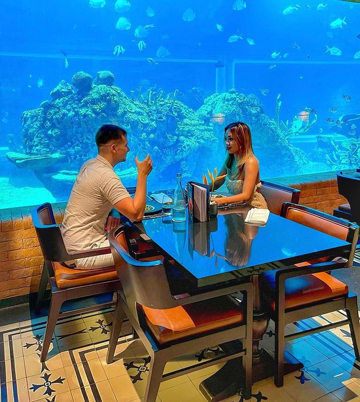 Kabar bahagia dari Alyssa Spischak putri sambung ustaz Derry Sulaiman telah direstui dan menikah dengan kekasih bule mualaf&period; Yuk intip&excl;