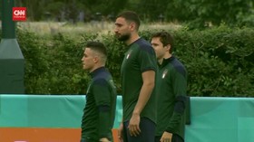 VIDEO: Donnarumma Resmi Bergabung Dengan PSG