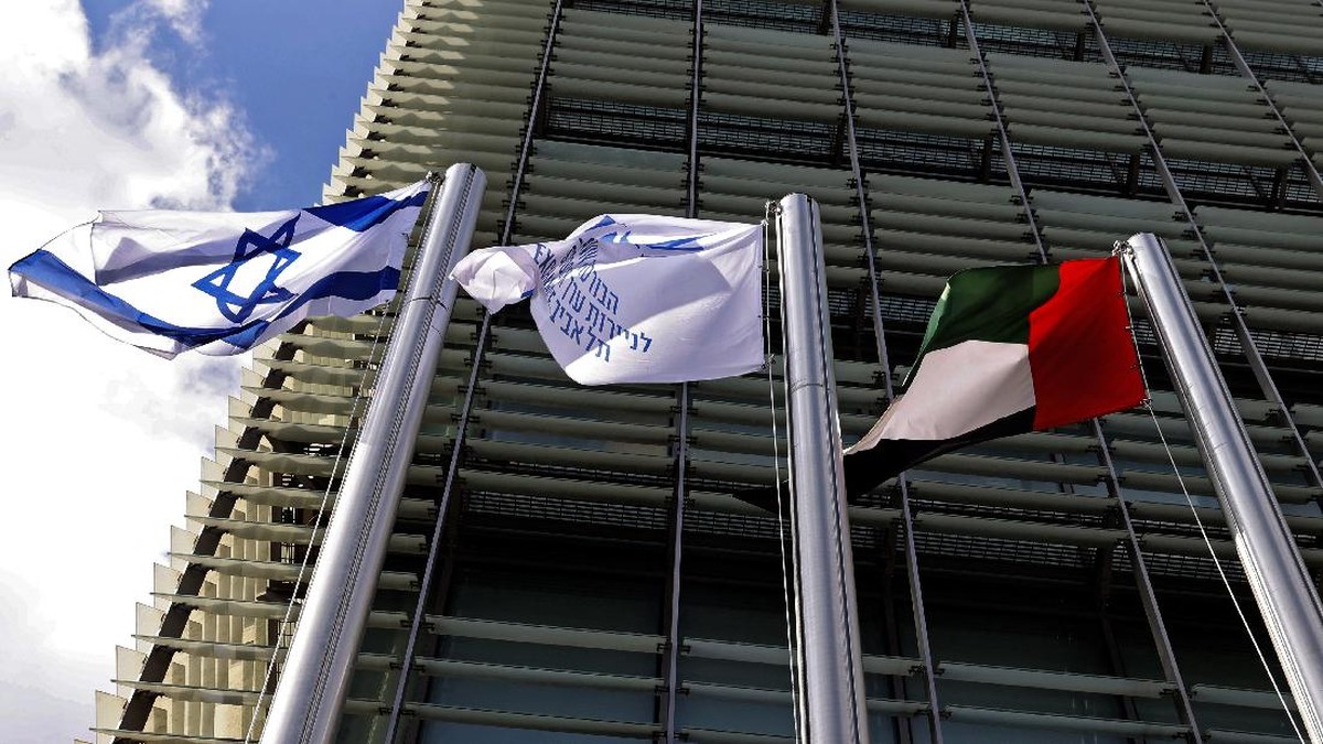 FOTO: Uni Emirat Arab Resmi Punya Kedutaan Besar di Israel