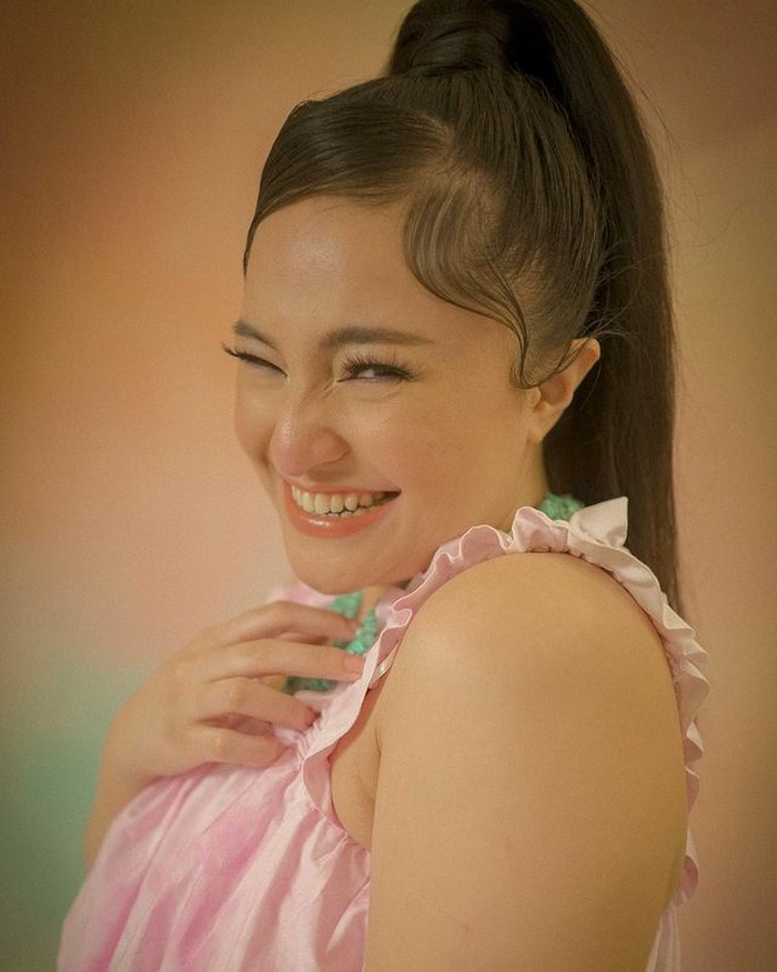 Walaupun begitu, Marshanda tetap menjalankan hidup sehat, seperti rajin berolahraga, makan makanan sehat dan minum celery juice. Marshanda bahkan rutin melakukan Intuitive Dance exercise (foto: instagram.com/marshanda99)