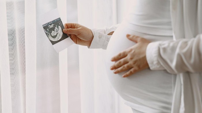 3 Rekomendasi Skincare Aman untuk Bumil, Bikin Kulit Tetap Sehat Terawat