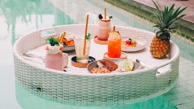 Floating Breakfast, Tren Sarapan demi 'Kasih Makan' Instagram