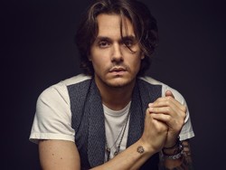 John Mayer Positif COVID-19, Batal Manggung Bareng Dead & Company