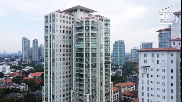 Kitchen Set Rp 1 Miliar di Dalam Apartemen Modern Nikita Willy & Indra Nikita Willy dan Indra Priawan tinggal di apartemen modern serba mewah setelah menikah. Yuk kita intip!
