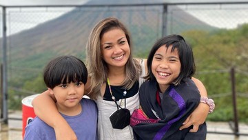 KISAH DI FILM MIRIP DENGAN KEHIDUPAN NIRINA