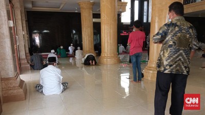 Aturan Salat di Masjid Daerah PPKM Level 4, 3, dan 2