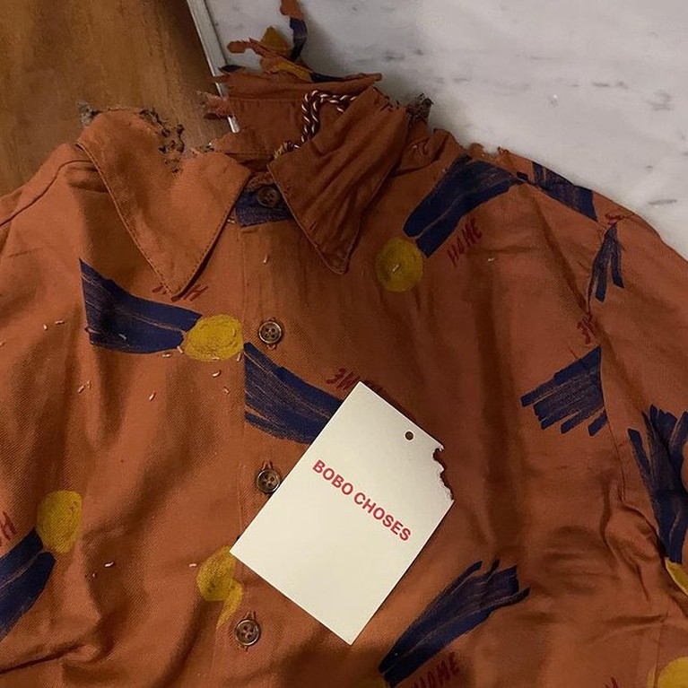 Penampakan Baju Mahal Rachel Vennya yang Dimakan Rayap Penampakan Baju Mahal Rachel Vennya yang Dimakan Rayap