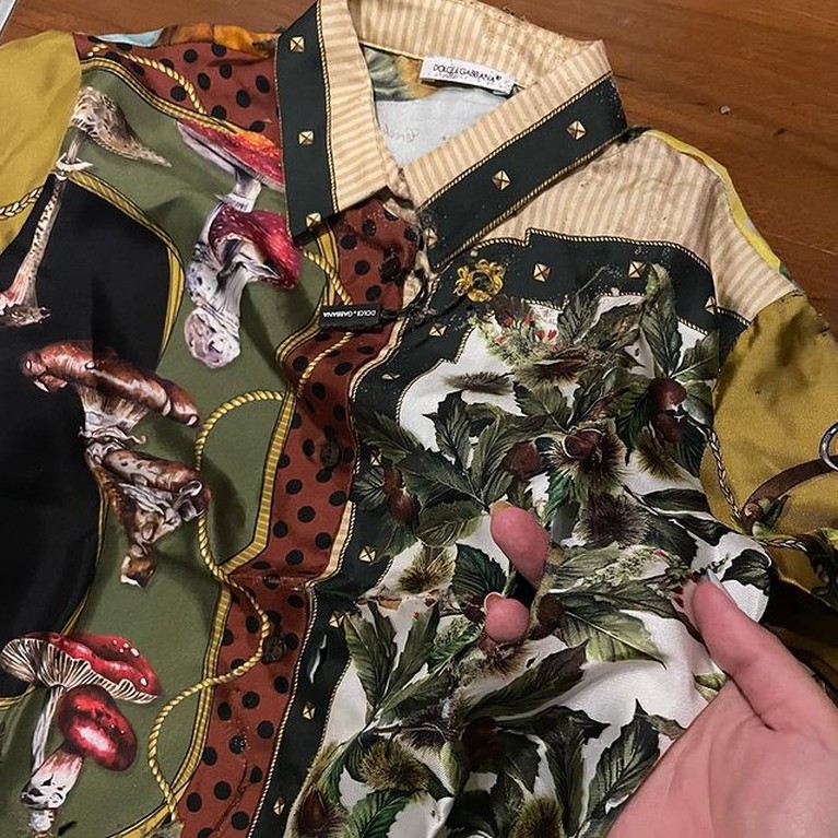 Penampakan Baju Mahal Rachel Vennya yang Dimakan Rayap Penampakan Baju Mahal Rachel Vennya yang Dimakan Rayap