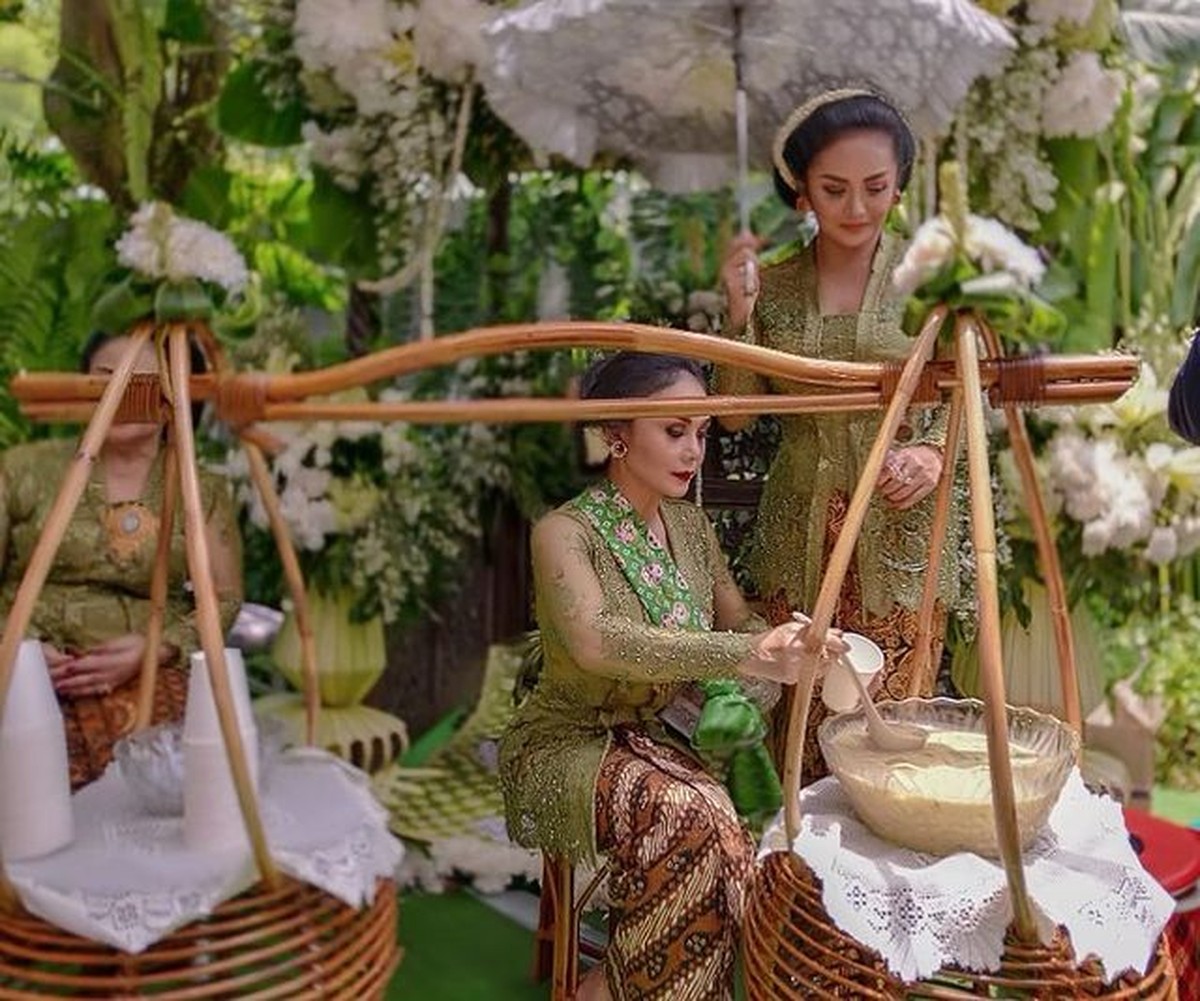 Potret Kompak Yuni Shara dan Krisdayanti&comma; Sibling Goals&excl;