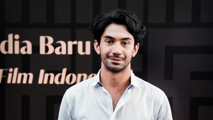 5 Fakta Menarik Reza Rahadian, si Pemeran Mas Aris 'Layangan Putus' yang Jadi Sorotan! 5 Fakta Menarik Reza Rahadian, si Pemeran Mas Aris 'Layangan Putus' yang Jadi Sorotan!