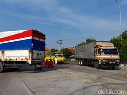 Hari Pertama Jateng Ditutup, Ratusan Kendaraan Diputar Balik di Brebes