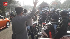 VIDEO: Titik Sekat Diperluas, Warga Luar Bogor Dilarang masuk