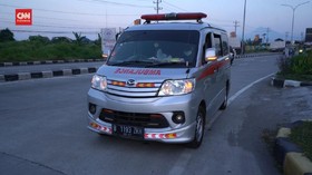 VIDEO: Pintu Tol Ditutup, Ambulans Jenazah Sempat Tertahan