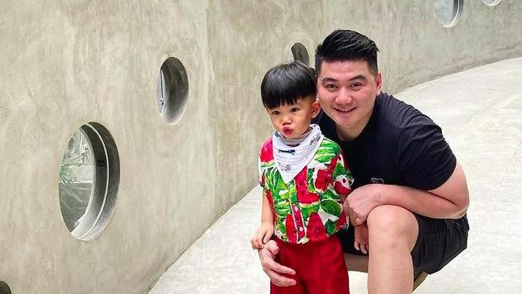 Chef Arnold dan keluarga