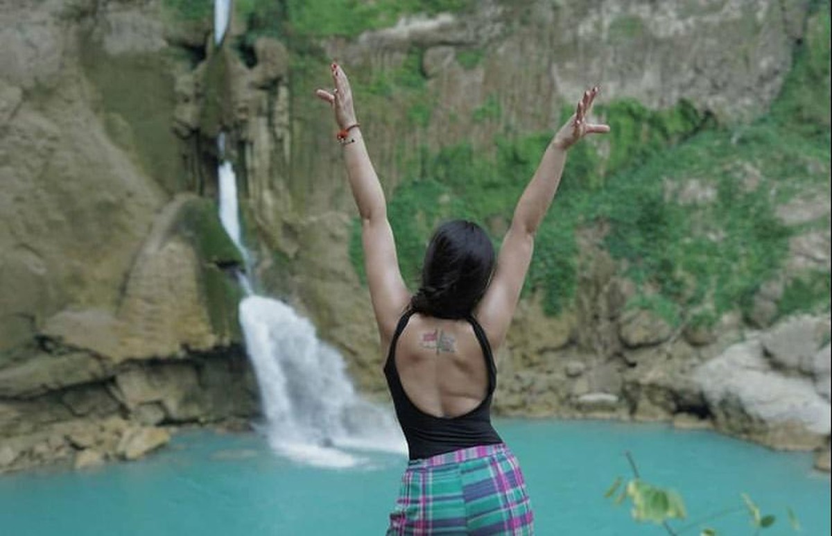 Berikut ini adalah deretan potret cantik artis Tanah Air saat pamer tato&period; Yuk intip siapa saja&excl;