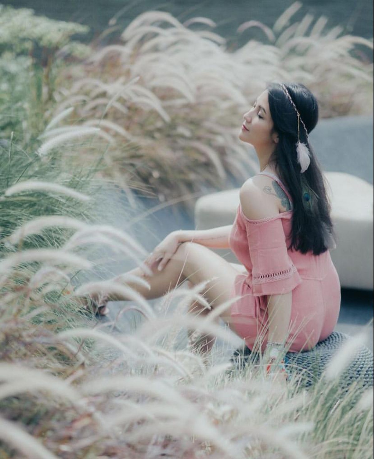 Berikut ini adalah deretan potret cantik artis Tanah Air saat pamer tato&period; Yuk intip siapa saja&excl;