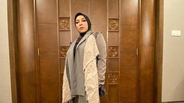 Lirik Lagu Bimbang - Melly Goeslaw