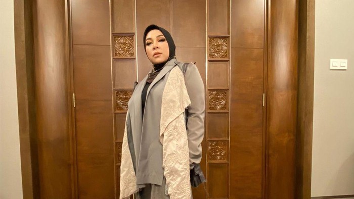 Melly Goeslaw