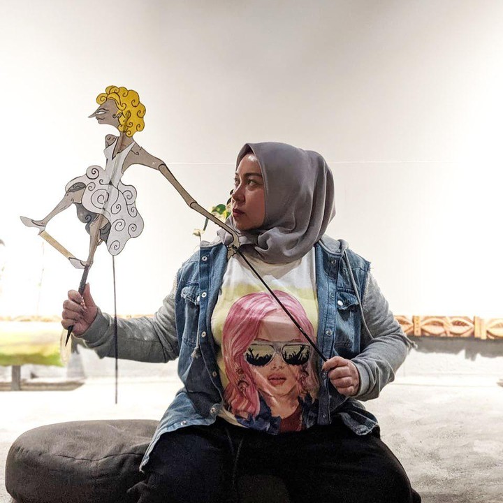 <p>Diakui Istri Anto Hoed ini bahwa dirinya sering bandel soal urusan menjaga pola makan. Hingga akhirnya bertemu dengan dokter yang tepat. (Foto: Instagram @melly_goeslaw)</p>