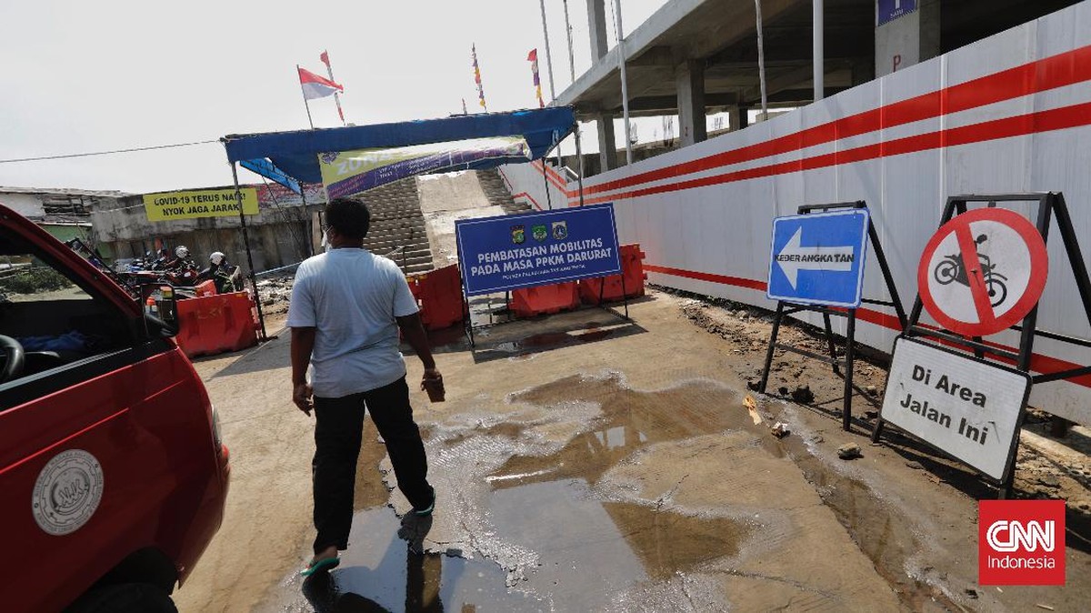 FOTO: Sepi Dermaga dari Pelancong Kepulauan Seribu