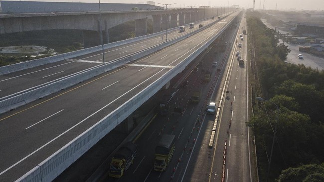 Total volumen kendaraan yang kembali ke Jabotabek pada periode ini tercatat naik 5,8 persen jika dibandingkan lalin normal periode November 2021.