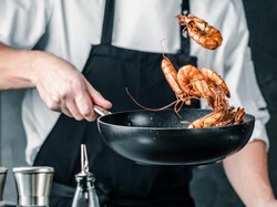 KH Food Service Bantu UMKM Kuliner Belajar Bisnis Langsung dari Pakar