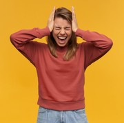 Sedang Mengalami Gangguan Mental? Stop Dengarkan Komentar Negatif Berikut ini