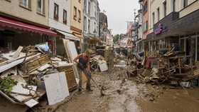 FOTO: Sisa-sisa Puing Akibat Banjir Maut di Jerman-Belgia