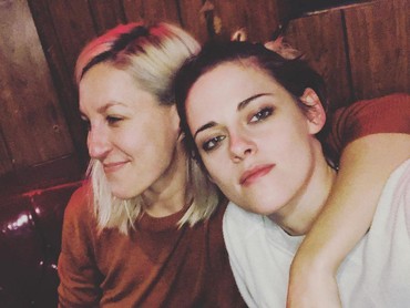 Kristen Stewart Menikah dengan Kekasih Perempuannya