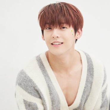 Penampilan Minhyuk BTOB Usai Sembuh dari COVID-19 Bikin Fans Prihatin