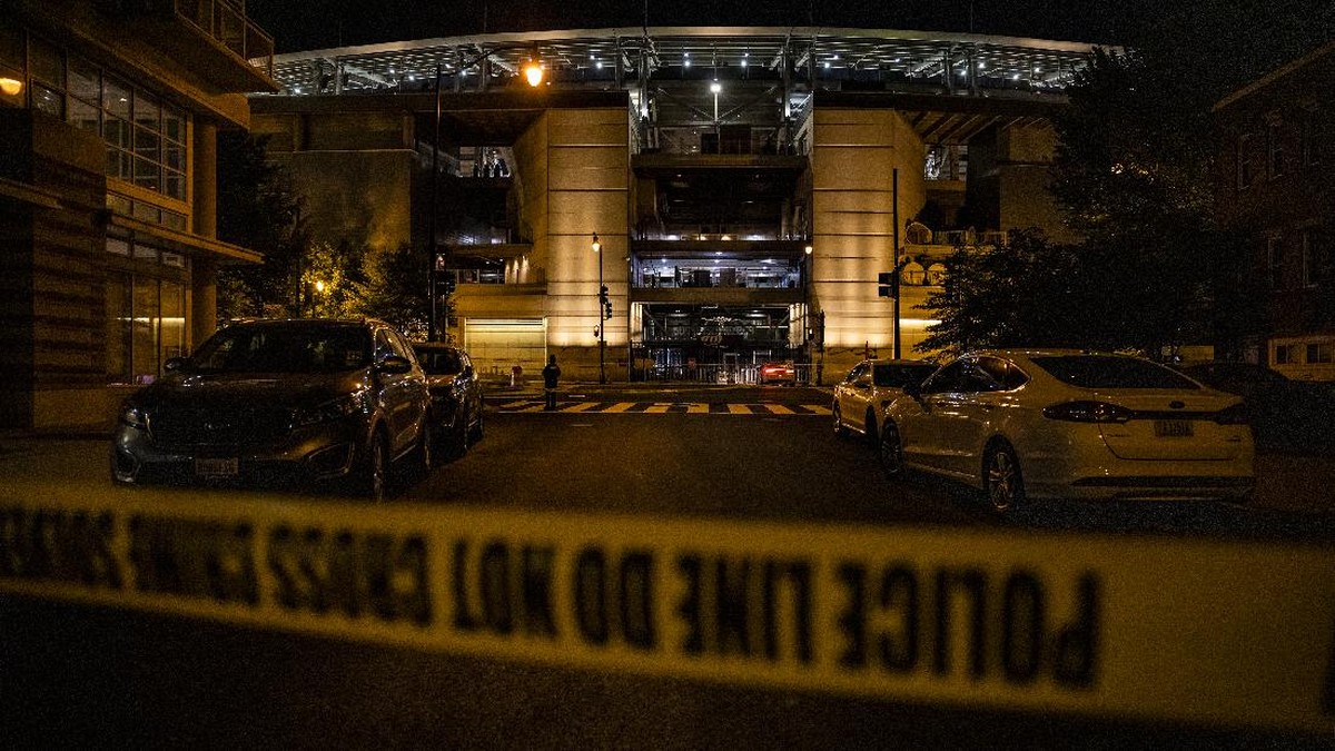 FOTO: Insiden Penembakan di Luar Stadion Baseball Washington