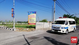 Raung Pilu Ambulans Covid dan Gelisah Warga Keputih Surabaya
