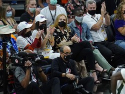 Makin Langsing, Adele Dikabarkan Pacari Agen LeBron James
