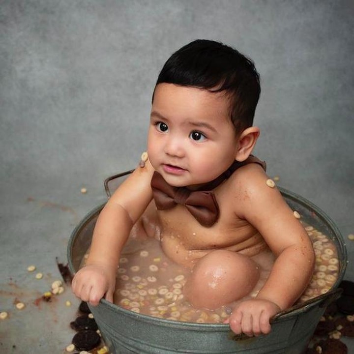 <p>Namun, tak sedikit pula netizen menganggap bahwa tidak ada yang tahu jika sereal dan biskuit tersebut makanan sungguhan atau melainkan hanya untuk properti foto saja. (Foto; Instagram @rogerjoey)</p>