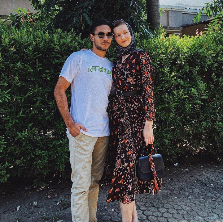 <p>Di kehidupan sehari-hari, Diego dan Polina kerap tampil kompak mengenakan outfit modis. Couple goals banget nih! (Foto: Instagram: @diegoafisyah)</p>