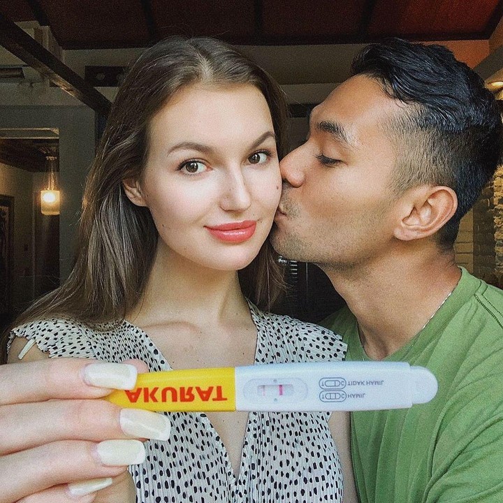 <p>Diego dan Polina akan segera dikaruniai momongan, Bunda. Bintang sinetron Ikatan Cinta itu mengumumkan kabar kehamilan sang istri di Instagram. (Foto: Instagram: @diegoafisyah)</p>