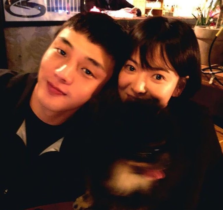 Intip Potret Bestfriend Goals Song Hye Kyo dan Yoo Ah In, Makin Langgeng! Persahabatan Song Hye Kyo dan Yoo Ah In memang sudah terjalin lama. Yuk kita intip kebersamaan mereka!