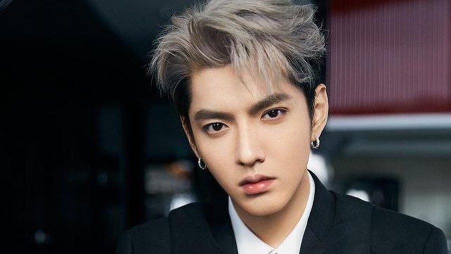 Intip Potret Kris Wu Eks EXO yang Dituding Perkosa 30 Gadis Eks personel EXO, Kris Wu dituding melakukan pemerkosaan terhadap 30 gadis, ada yang masih di bawah umur. Yuk intip potretnya!