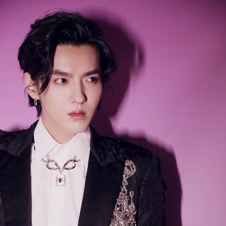 Eks personel EXO, Kris Wu dituding melakukan pemerkosaan terhadap 30 gadis, ada yang masih di bawah umur. Yuk intip potretnya!