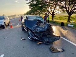 Ngeri! Bos Garansindo Kecelakaan, Jeep Ringsek, Airbag Tak Keluar