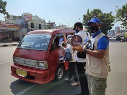 Satgas COVID-19 Bagikan 175 Ribu Masker Gratis untuk Warga Zona Merah