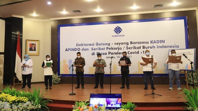 Deklarasi Gotong Royong Hindarkan Pekerja dari Dampak PPKM Konfederasi SP/SB meyakini bahwa Deklarasi Gotong Royong akan memberi dampak signifikan saat menghadapi masa PPKM Darurat Covid-19 di Jawa dan Bali.