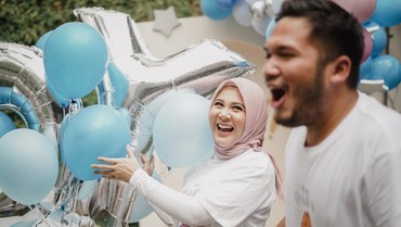 img-title Terungkap Jenis Kelamin Anak Pertama Kesha Ratuliu