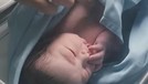 Momen Haru Detik-detik Kelahiran Anak Pertama Dion Wiyoko dan Fiona Dion Wiyoko sedang diliputi rasa bahagia karena sang istri baru saja melahirkan anak pertama mereka. Yuk intip momen harunya!