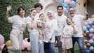 Momen Keseruan Gender Reveal Party Anak Kesha Ratuliu dan Adhi Permana Kesha Ratuliu dan Adhi Permana sang suami merayakan gender reveal party anak pertama mereka. Yuk kita intip momen serunya!
